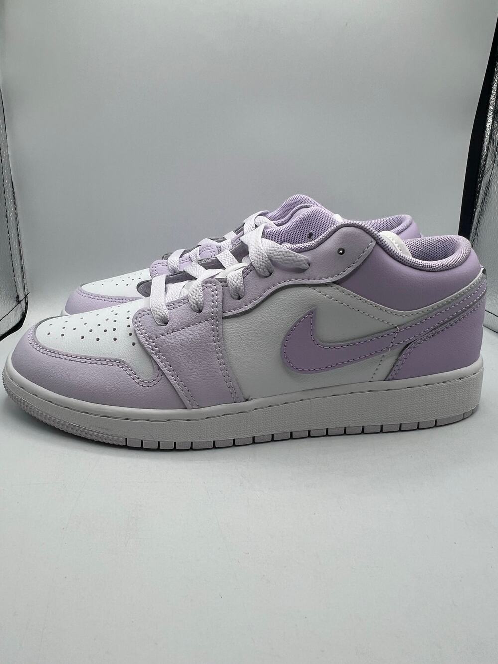 Air Jordan 1 Low GS ‘Violet Mist’ size 6.5y